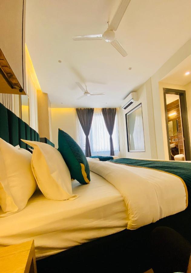 Hotel 51 Amritsar Zewnętrze zdjęcie