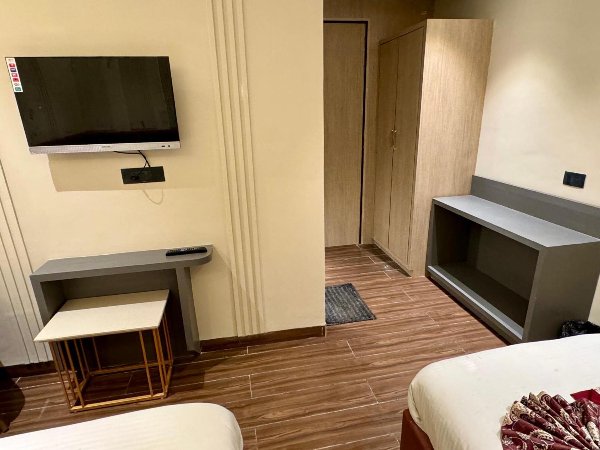 Hotel 51 Amritsar Zewnętrze zdjęcie